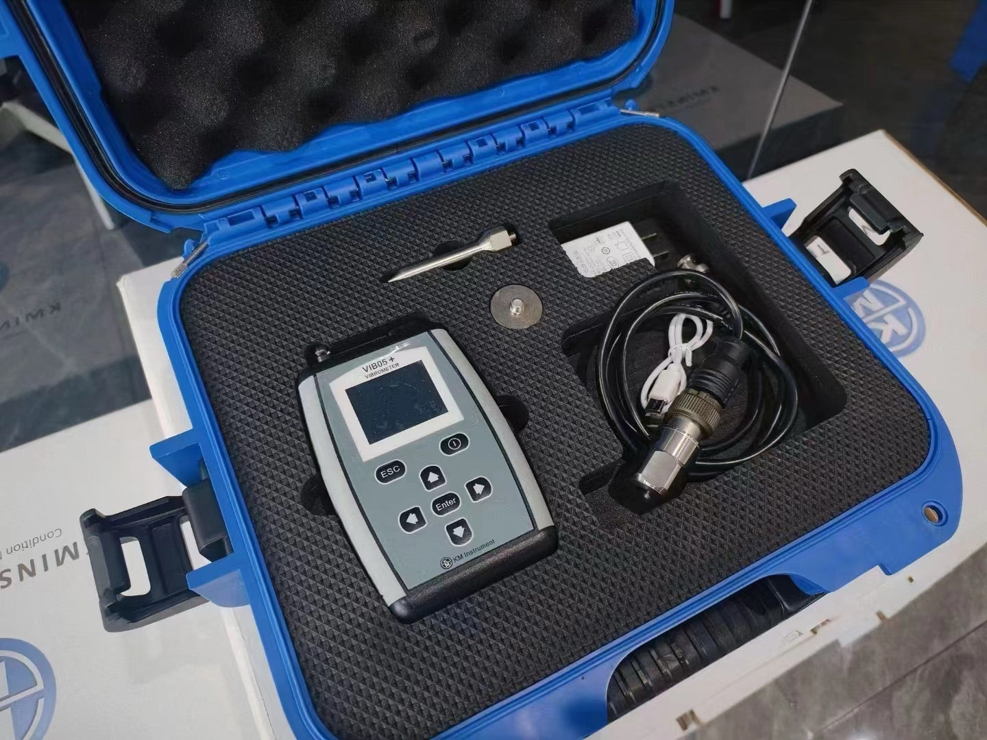 VIB05 + Vibrometer